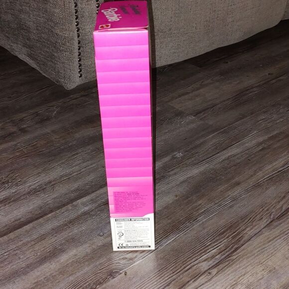 Vintage 1996 Holiday Season Special Edition Barbie NIB - Picture 4 of 7